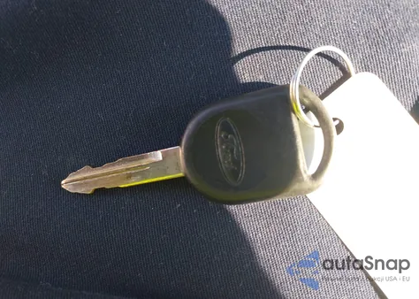 2007 Ford Focus S/Se/Ses из США, поврежденный, VIN 1FAFP34N47W234605